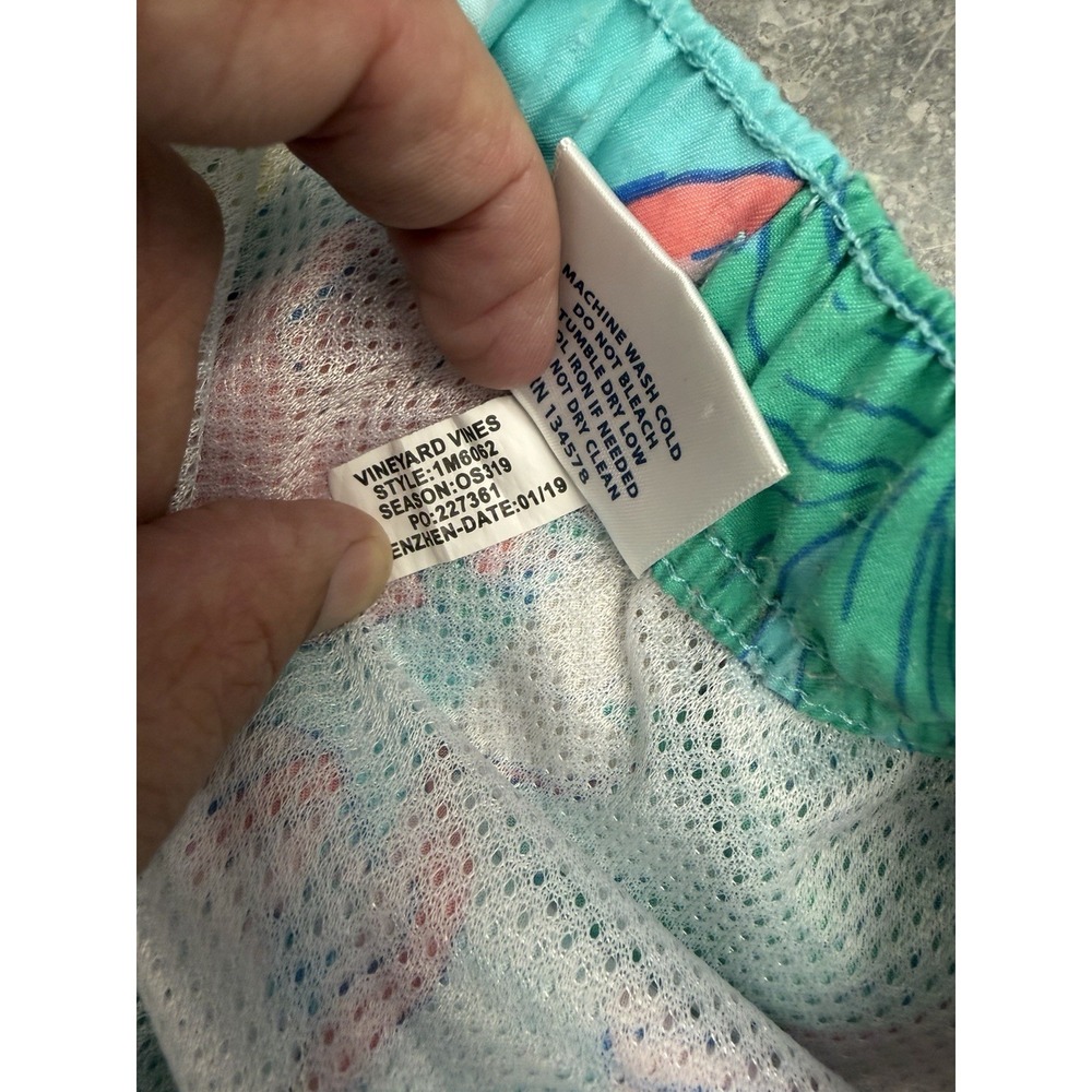 Vineyard Vines Men's Size S Tropical Pineapple Swim Trunks Board Shorts Lined - Picture 5 of 8